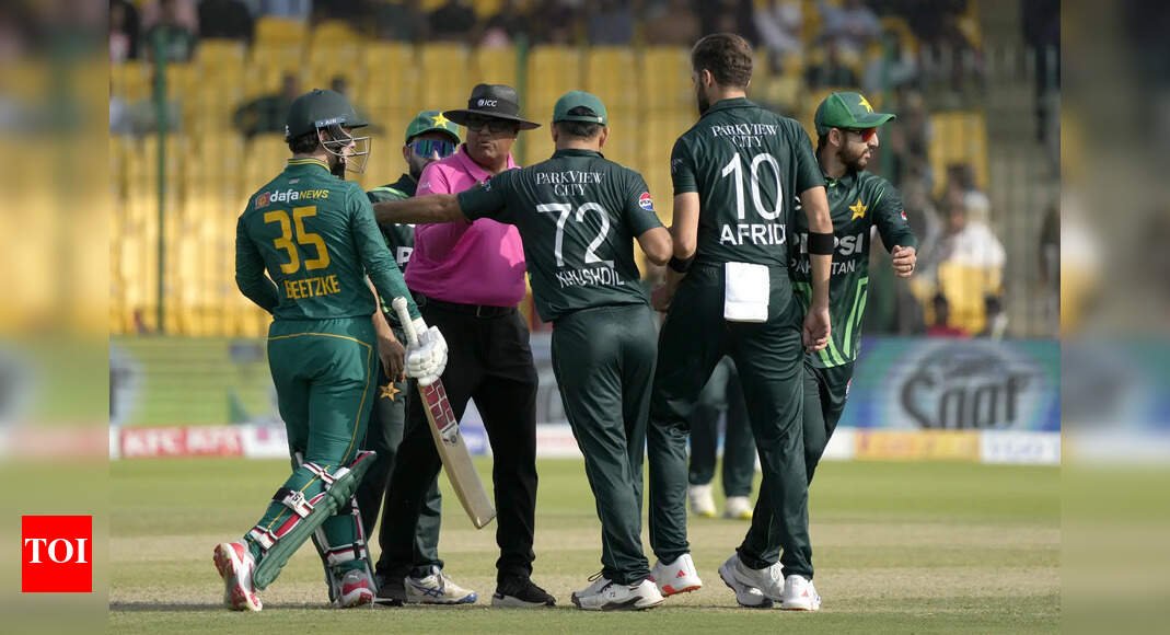shaheen-afridi-fined-for-obstructing-matthew-breetzke